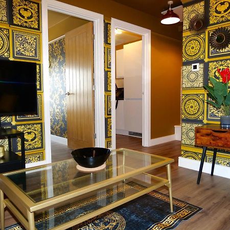 רוטרהאם Ultra Deluxe Versace Apartment Near Sheffield Full Sky Tv מראה חיצוני תמונה