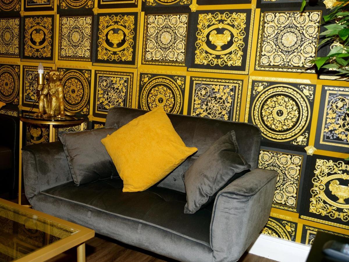 רוטרהאם Ultra Deluxe Versace Apartment Near Sheffield Full Sky Tv מראה חיצוני תמונה